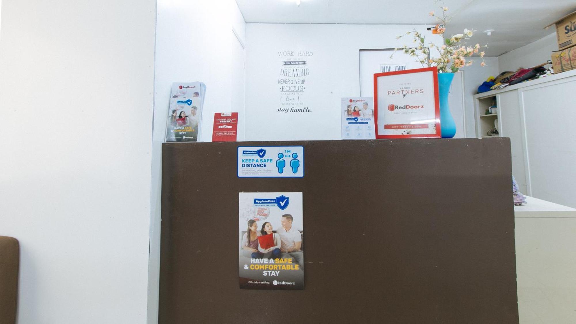 Reddoorz At Kassel Residences Paranaque Paranaque City Exterior photo